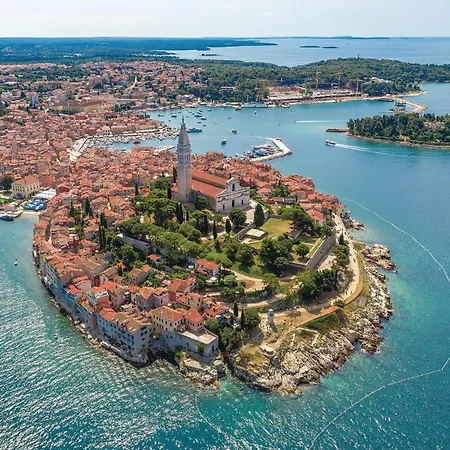 3 Bedroom Gorgeous In Kanfanar