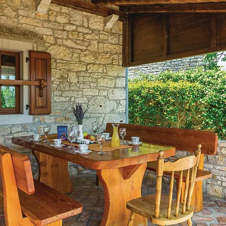 3 Bedroom Gorgeous In Holiday home
